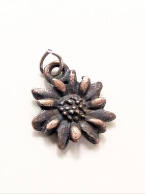 Vintage Bronze Bohemian Style Sunflower Daisy Mini Pendant Bracelet Charm